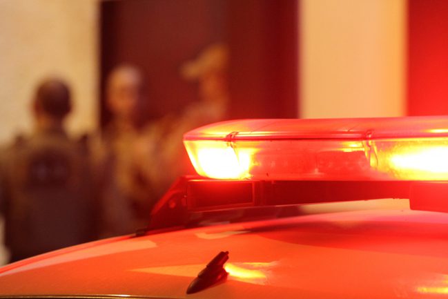 Leia mais sobre o artigo Durante fuga, preso toma arma de policial e atira contra agente em MS