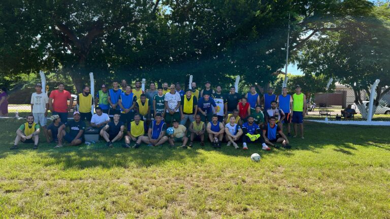 Leia mais sobre o artigo Lazer e Futebol: Prefeito Delegado Murilo participa de Amistoso no Estádio Geraldo Ferreira para marcar revitalização do local.