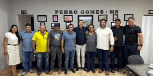 Leia mais sobre o artigo Deputado Beto Pereira visita Pedro Gomes e promete recursos para obras de infraestrutura