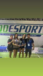 Leia mais sobre o artigo Pedro Gomes (MS) brilha no badminton nos Jogos Escolares da Juventude – MS (JOJUMS)!