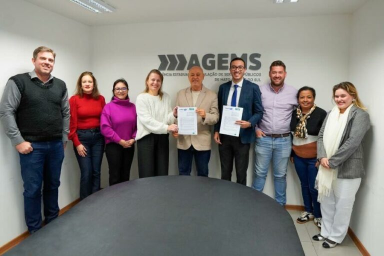 Leia mais sobre o artigo Pedro Gomes firma parceria com AGEMS para avanço na gestão de resíduos e desenvolvimento sustentável