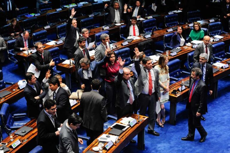 Leia mais sobre o artigo Bastidores da Derrota: Como Bolsonaristas e Centrão Articularam a Queda do Aumento do IOF