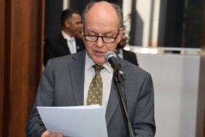 Leia mais sobre o artigo Junior Mochi solicita melhorias na Rodovia MS-215 em Pedro Gomes