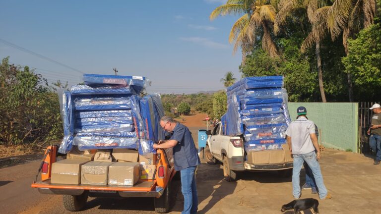 Leia mais sobre o artigo Um Almoço, 30 Colchões e o Silêncio dos Invisíveis: A Dignidade que Chegou em Doações