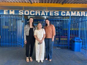 Leia mais sobre o artigo Biblioteca renovada e tecnologia: Lia Nogueira transforma realidade de escolas em Dourados