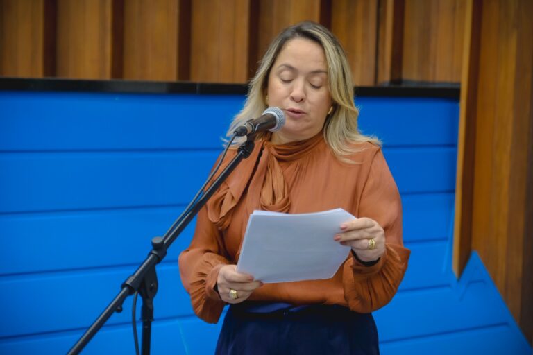 Leia mais sobre o artigo Lia Nogueira cobra centro de acolhimento para mulheres em Anastácio