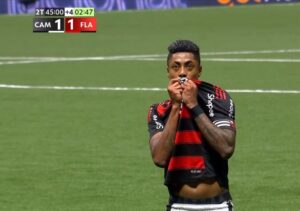 Leia mais sobre o artigo Flamengo empata com o Atlético-MG e fica a um passo do título brasileiro; Palmeiras tropeça