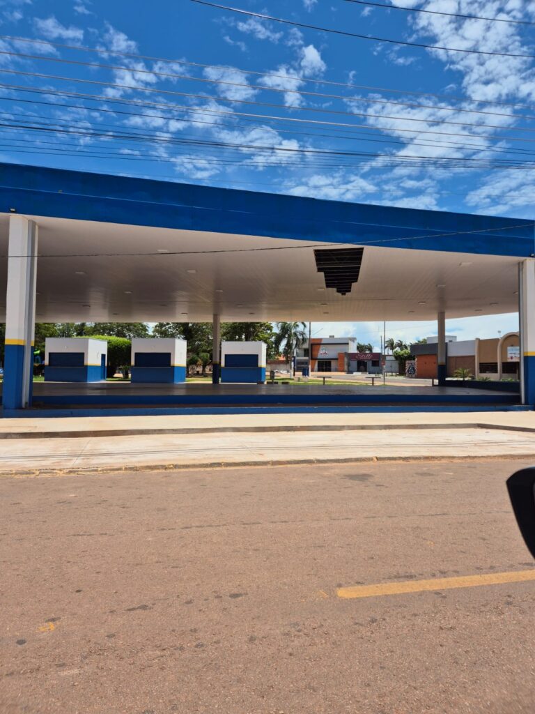 Leia mais sobre o artigo Silêncio Seletivo: Gestão Murilo Jorge ignora recursos federais enquanto reforma da praça vira “novela” de aditivos. 