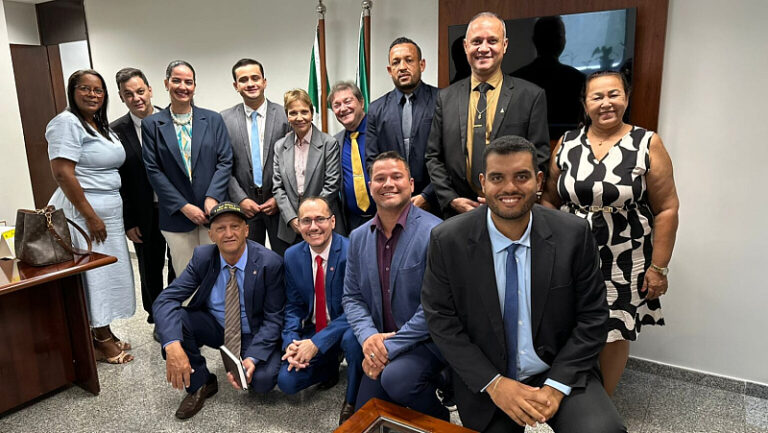 Leia mais sobre o artigo Coxim(MS) garante mais de R$ 10 milhões em recursos em Brasília