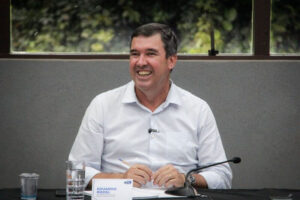 Leia mais sobre o artigo Governo de MS propõe reajuste de 3,8% para servidores, entenda o impacto no estado