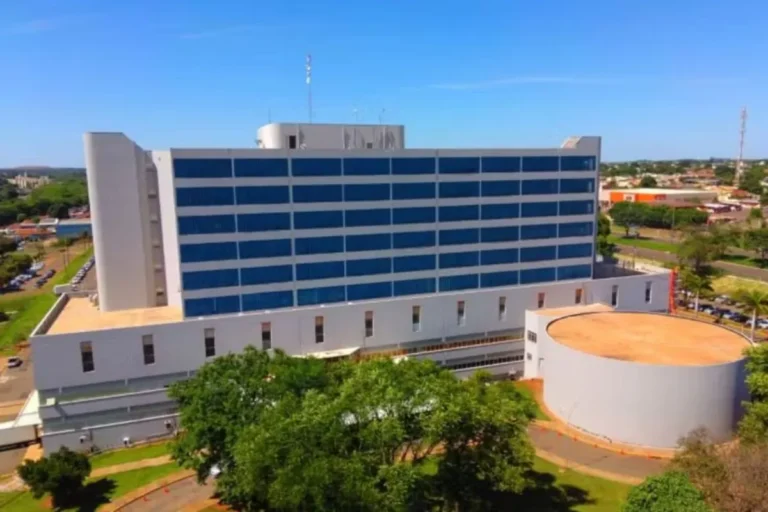 Leia mais sobre o artigo Com superlotação, pronto atendimento pediátrico do Hospital Regional chega a 150% de ocupação em MS