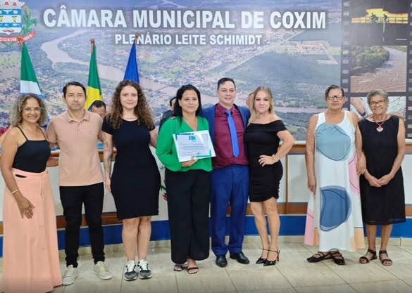 Leia mais sobre o artigo Glenda Melo é homenageada com Moção de Congratulação pela Câmara de Coxim por atuação no jornalismo regional