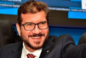 Kemp denuncia “boicote” e levanta suspeita sobre repasse milionário à FIEMS após base barrar pedido de informações