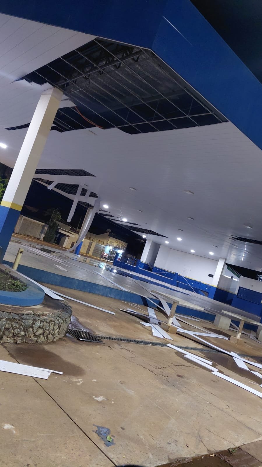 Forro do Espaço Cultural desaba em Pedro Gomes menos de um ano após reforma